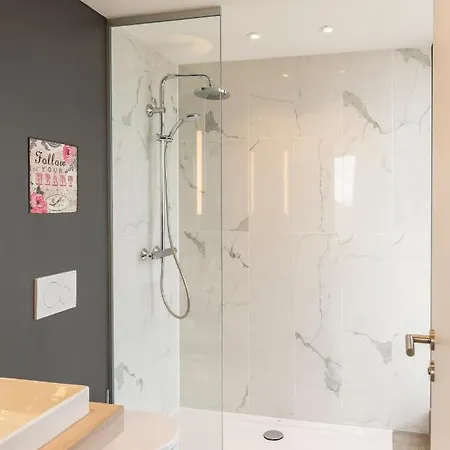 Apart-hotel Joyn Frankfurt 3*